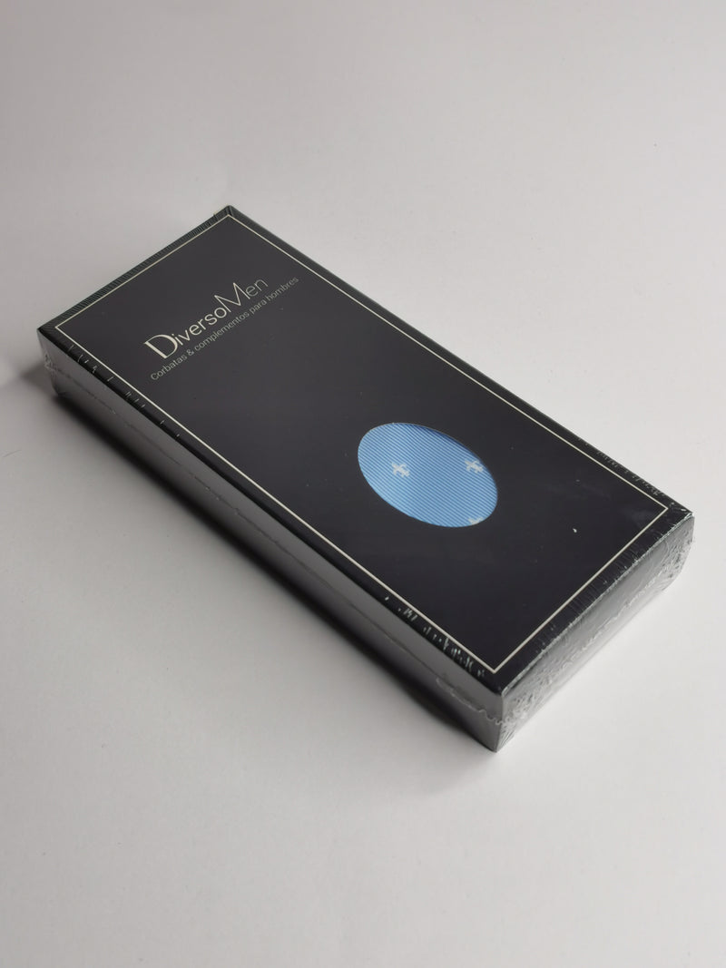 2x1 - Corbata celeste con flor de lis blanca - DiversoMen